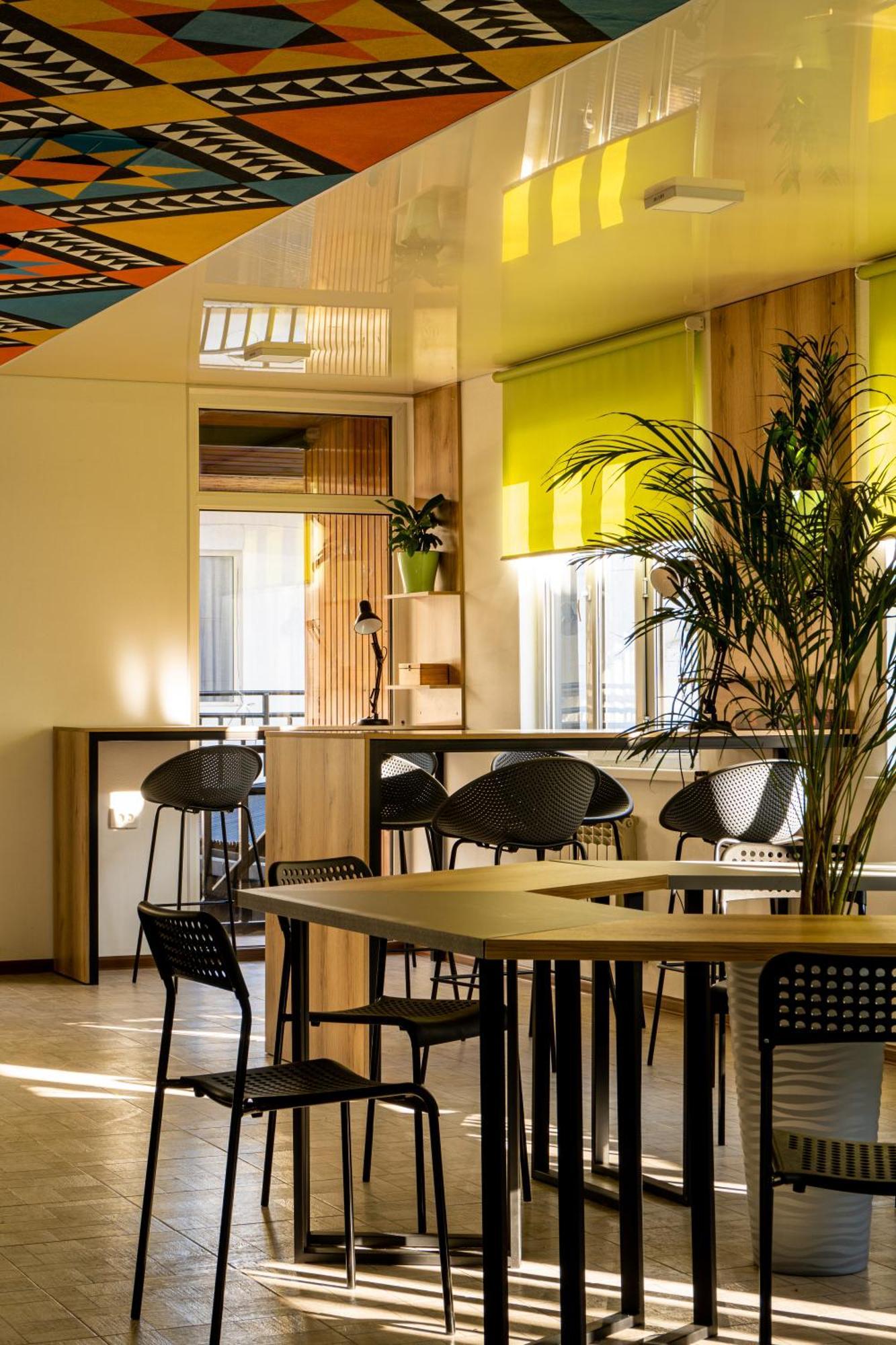 People Hostel & Coworking Bichkek Extérieur photo